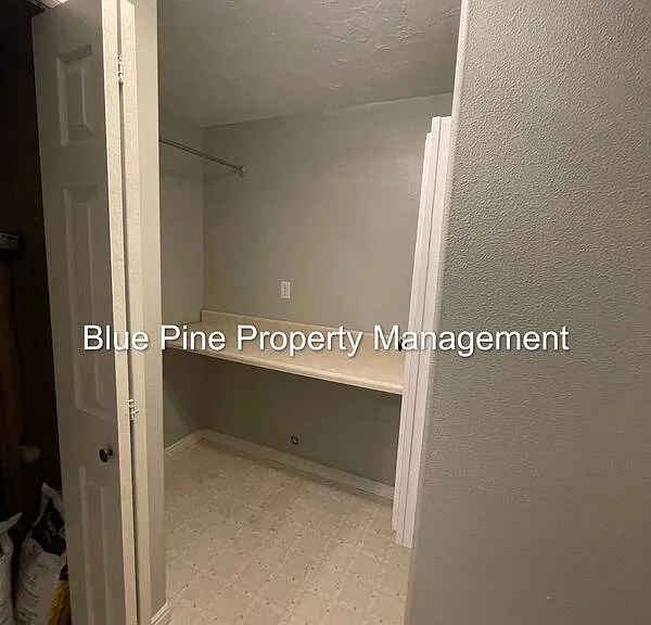 1455 Fox Ct — Photo 25
