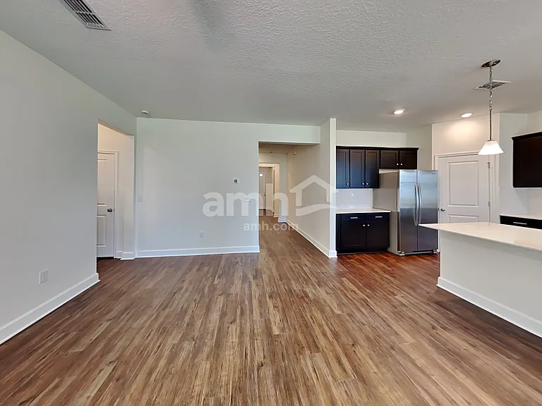 1131 Walden Pond Dr — Photo 7