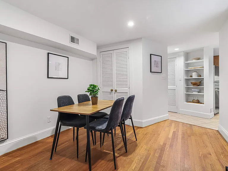 1732 Willard St NW #B — Photo 7