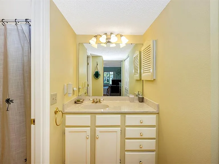 5219 Lake Village Dr #21 — Photo 24