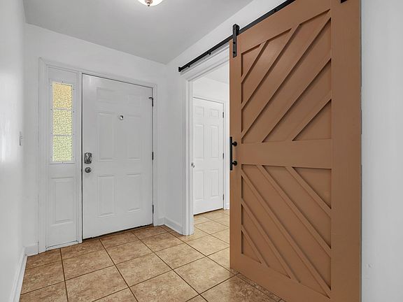 5th image of 2613 Hastings Dr