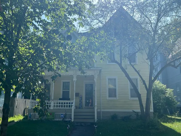 427 Dennis St, Adrian, MI 49221