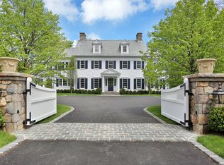 743 Lake Ave, Greenwich, CT 06830