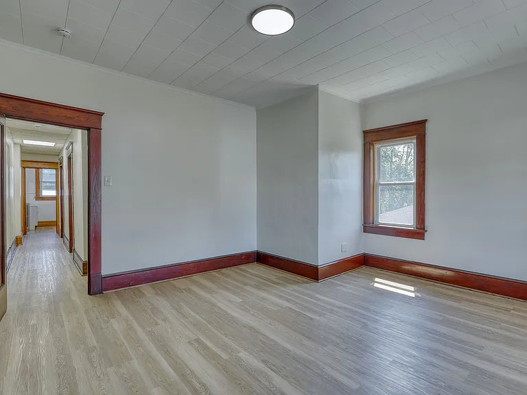 16 Florida Ave — Photo 12
