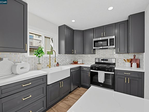 3rd image of 202 Harvest St