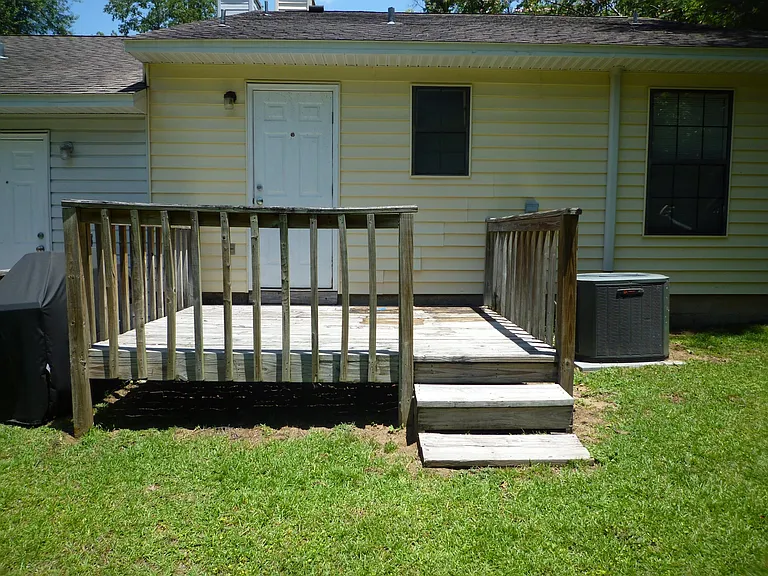 1541 Pullen Rd — Photo 2