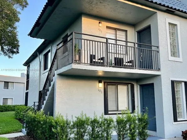 16531 Blatt Blvd APT 101, Fort Lauderdale, FL 33326