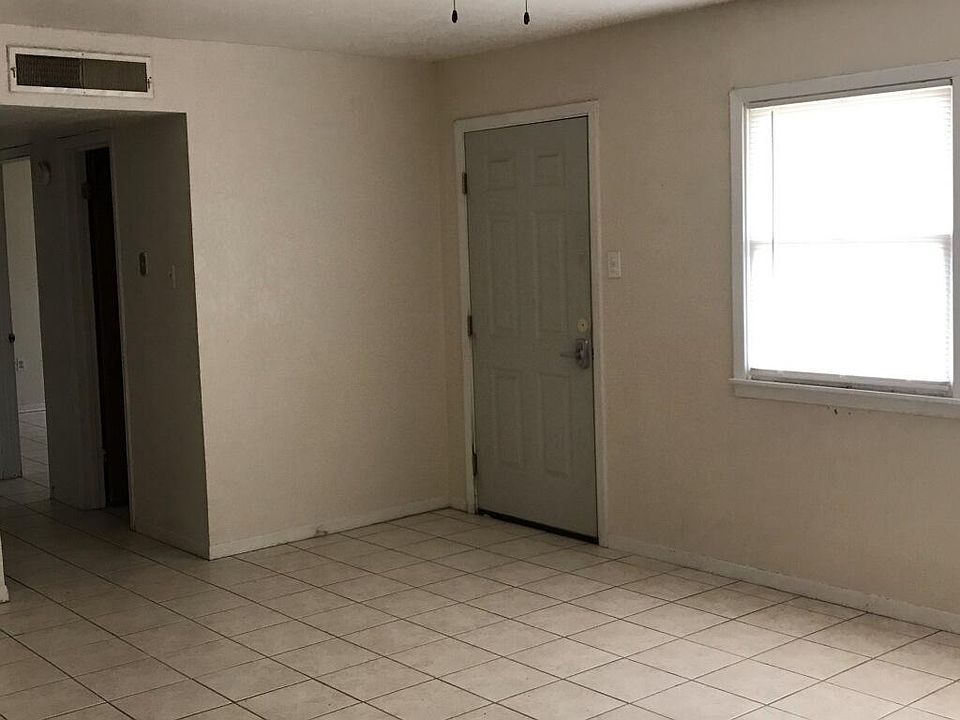 2nd image of 3221 Cornell Ave