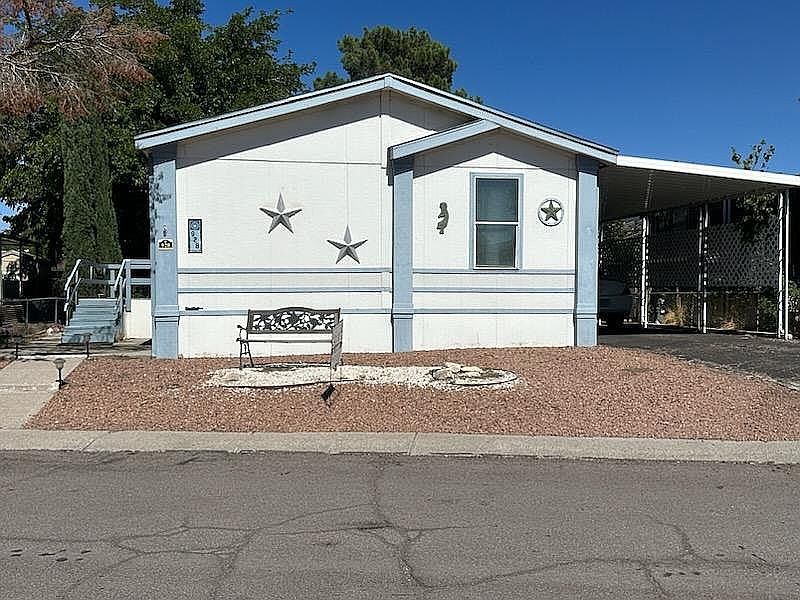 1st image of 928 Fawn Ln
