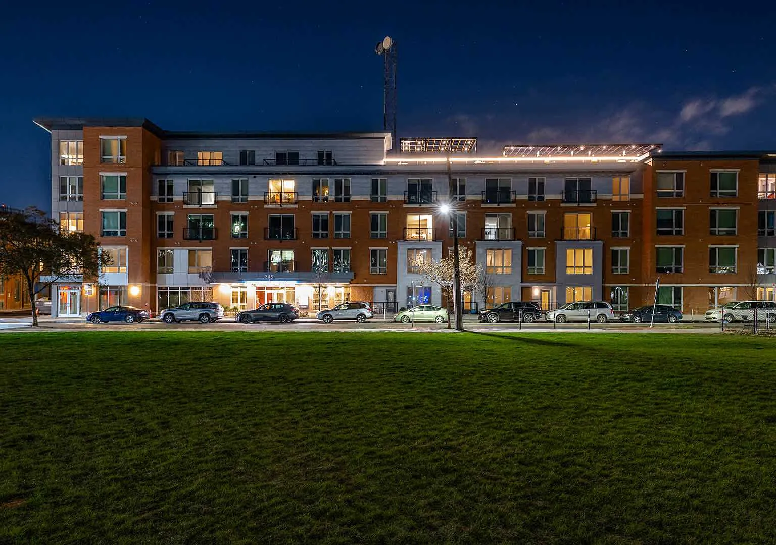 2 bed, $4,675 — Photo 3