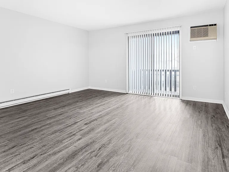 Walnut Woods Apartments — Photo 6