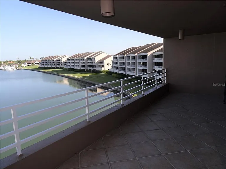 2775 Kipps Colony Dr S #304 — Photo 19