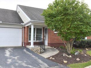 5366 Mulberry Ln, Sheffield Village, OH 44035