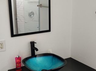 639 W 81st St APT A, Los Angeles, CA 90044