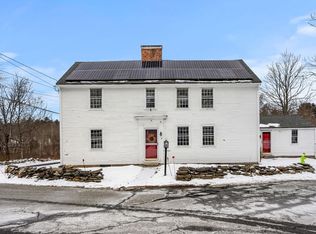 4 Thorndike St, Dunstable, MA 01827