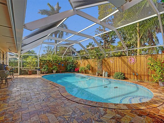 5th image of 1237 Garfield St