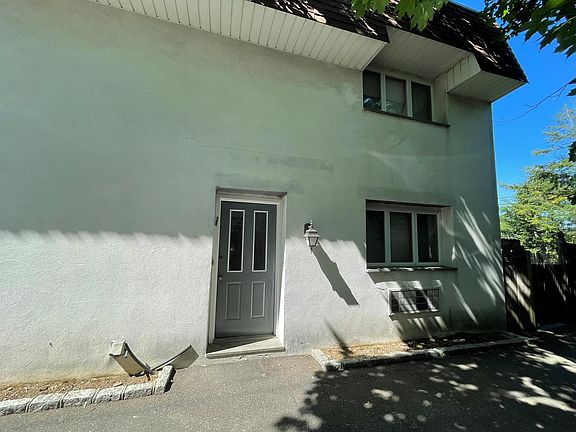 5th image of 100 Haven Ave APT 3