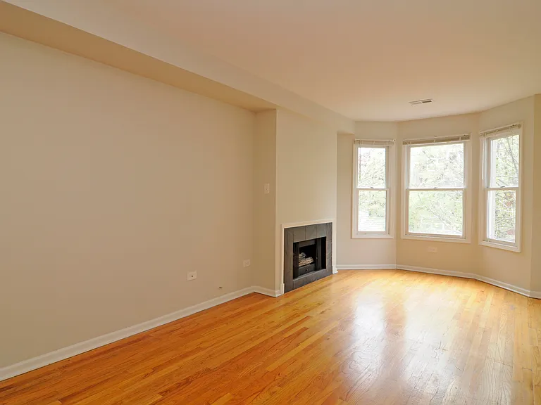 1409 N Mohawk St #2 — Photo 5