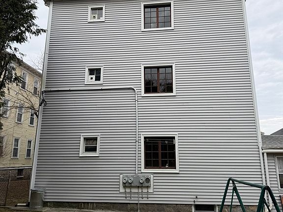3rd image of 49 Perry Ave