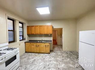 9 1/2 Grant Ave #10303207, Jersey City, NJ 07305