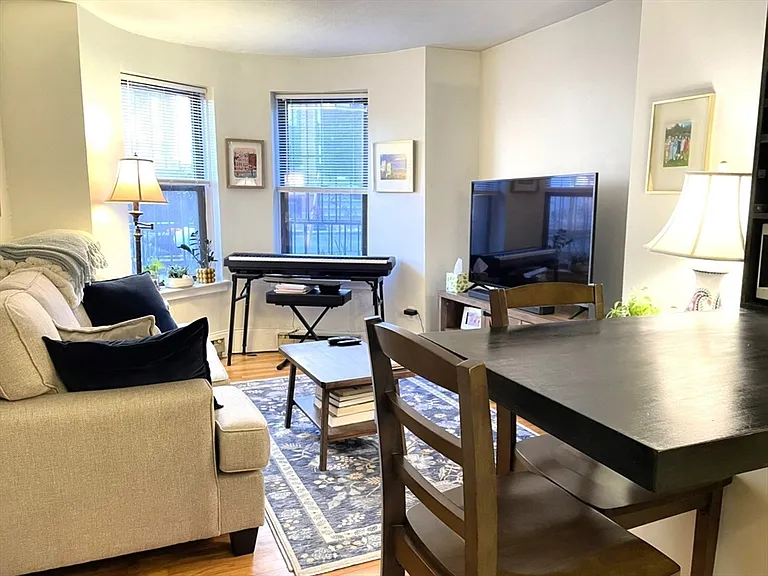 5 Cazenove St #1 — Photo 3