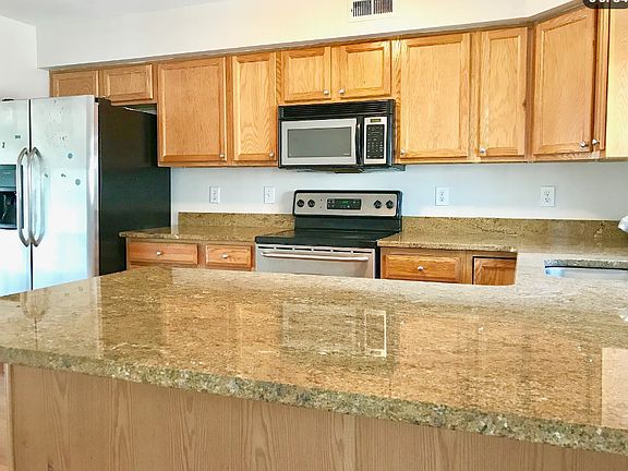 2nd image of 2672 Tilton St