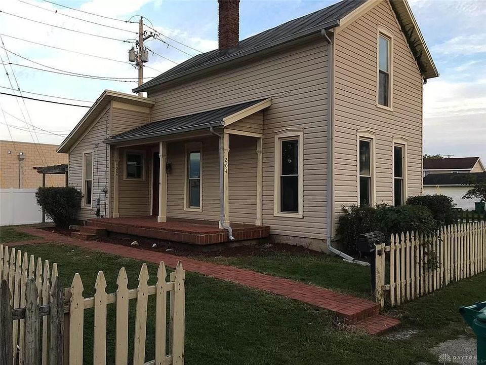 1st image of 204 S Church St