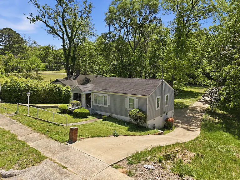 517 11th Ct W — Photo 26