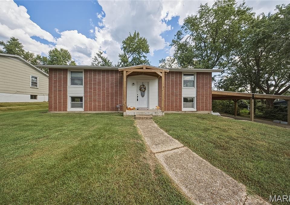 1st image of 7 Southview Dr