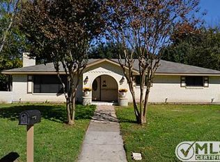 928 Westlake Dr, Desoto, TX 75115