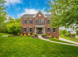 97 Clover Ln, Gibsonia, PA 15044