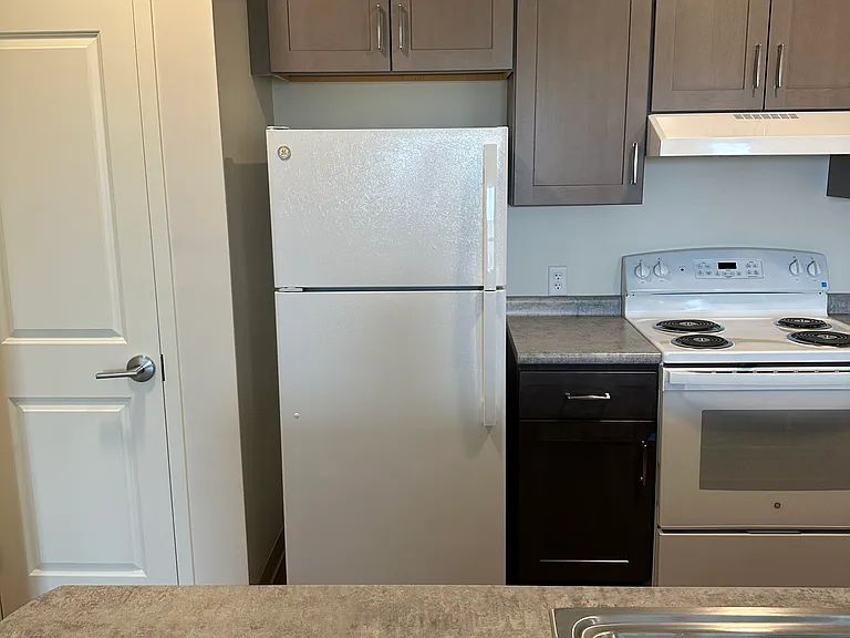 520 Centre St — Photo 5