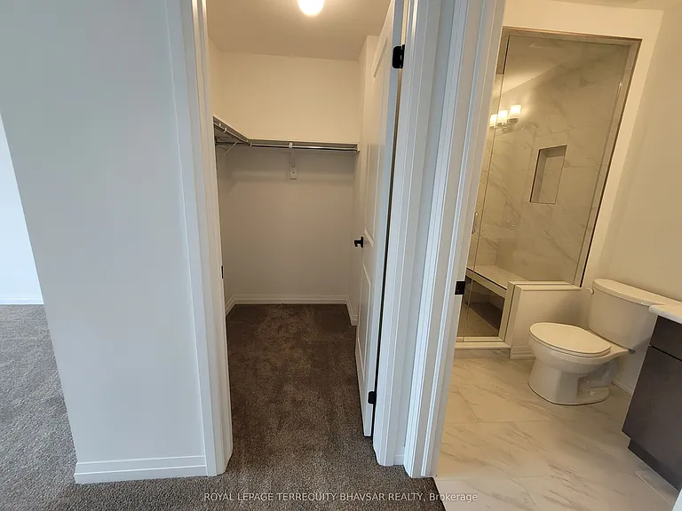 4552 Portage Rd #8 — Photo 21