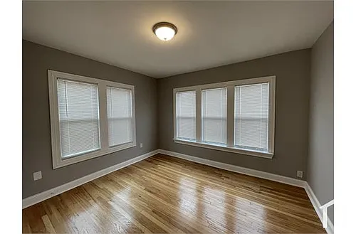 6523 S California Ave #2 Photo 1