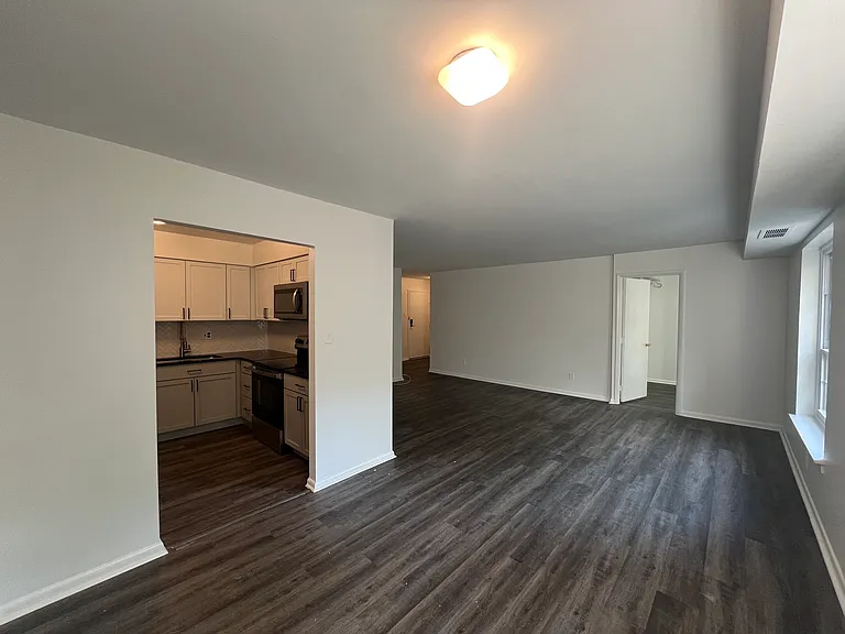 4000 Gypsy Ln #717 — Photo 2