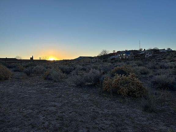 2nd image of 74 Camino De La Tierra