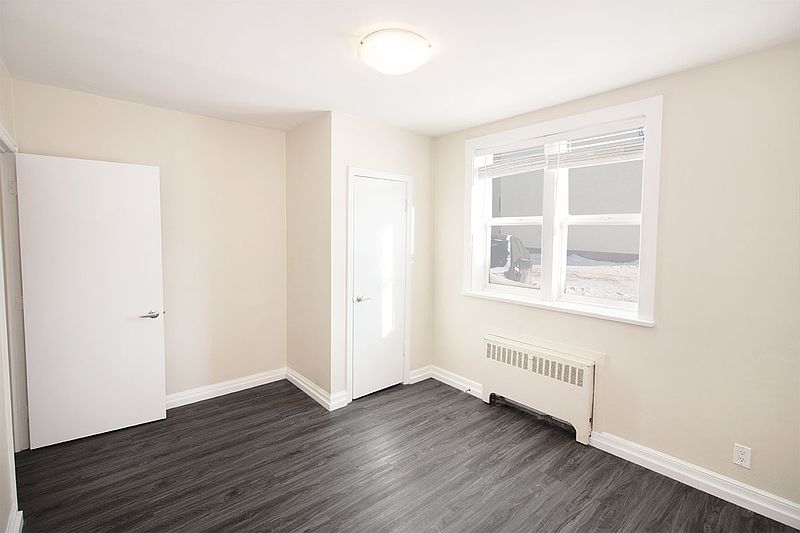 Winnipeg Apartment for rent - 2 Bedrooms — photo 17