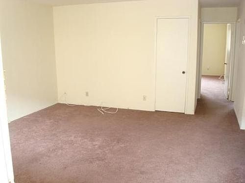 4th image of 13616 Kornblum Ave APT 12