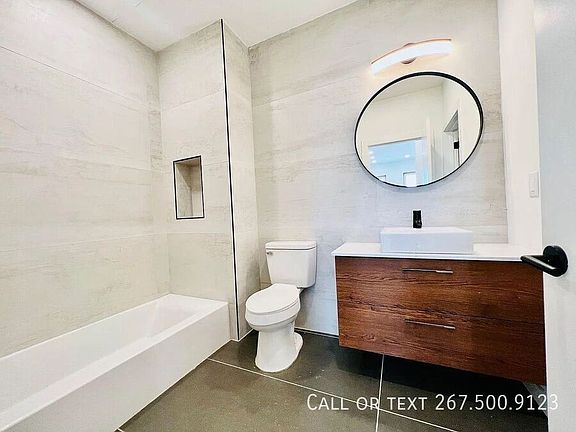 5th image of 1309-11 Hope St #1