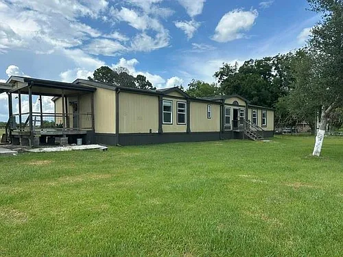 4828 County Road 392 Photo 1