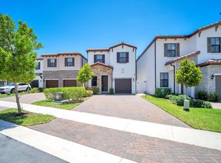 4002 Sequoia Pl, Riviera Beach, FL 33410