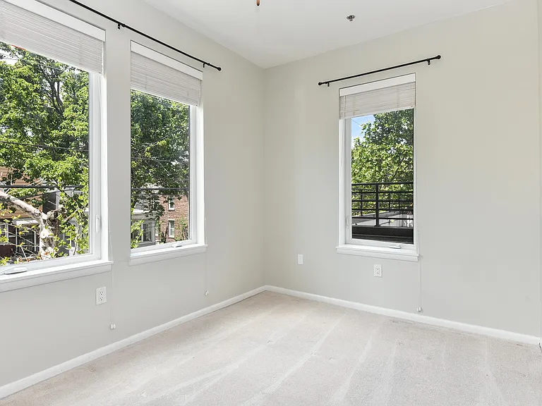 58 Giles Ave #3 — Photo 10