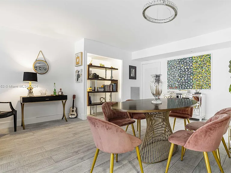 9195 Collins Ave #1104 — Photo 7