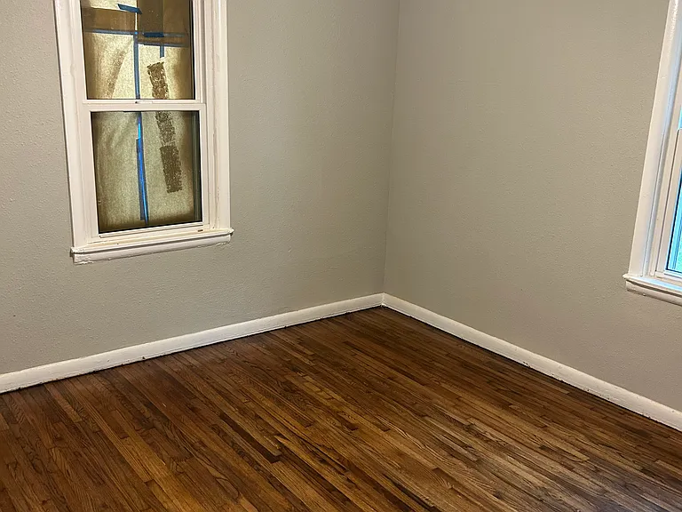 809 E Elgin Pl — Photo 7