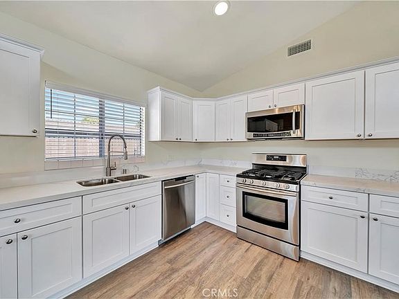 3rd image of 3561 Jefferson St