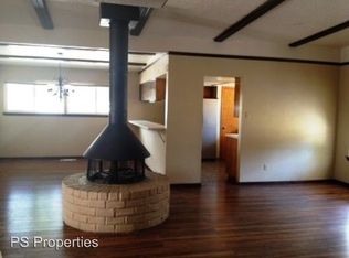 7400 Malaga Dr NE, Albuquerque, NM 87109