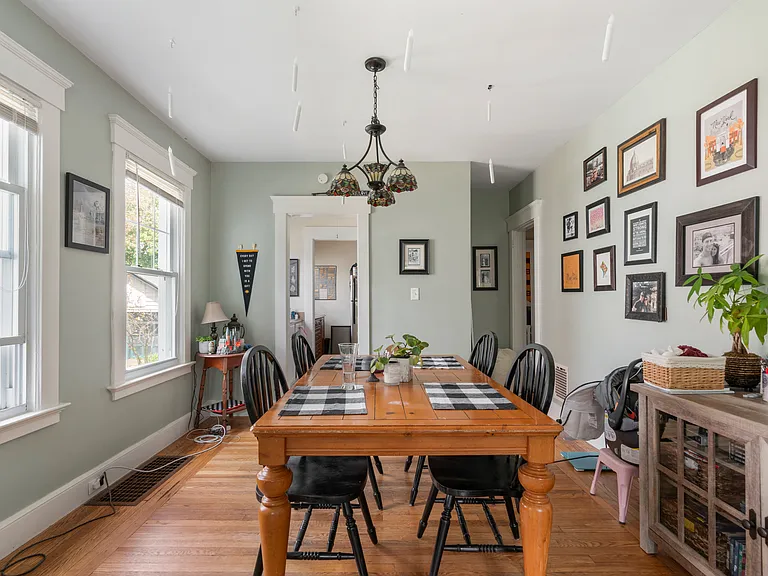 39 Thornton St #1 — Photo 4