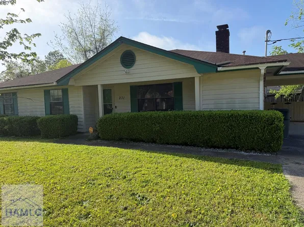 231 Honey Lane Cir, Hinesville, GA 31313