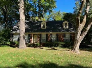 3030 Kenneth St, Memphis, TN 38128