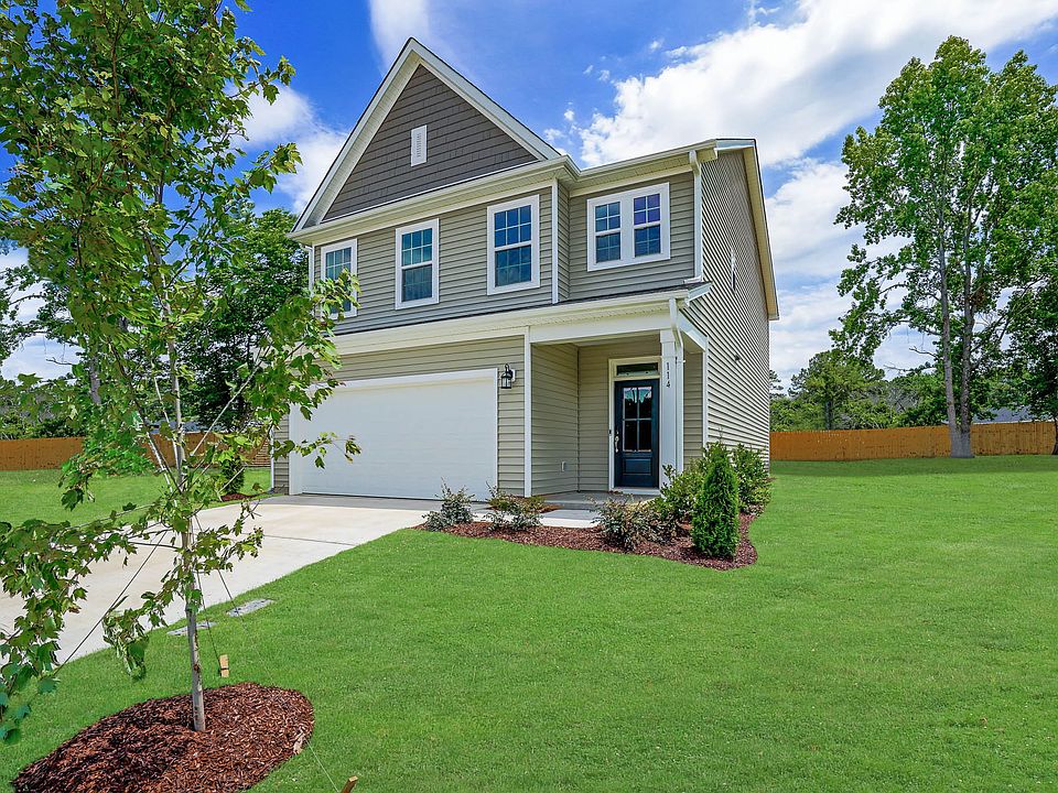 1st image of 104 Hilda Ct